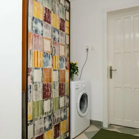 The Nest - City Center Apartment